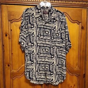 Roundtree & Yorke Black and Cream Geometric Shirt